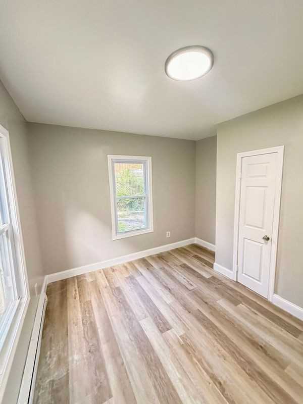 278 Willow St ##1 - Photo 4 of 8
