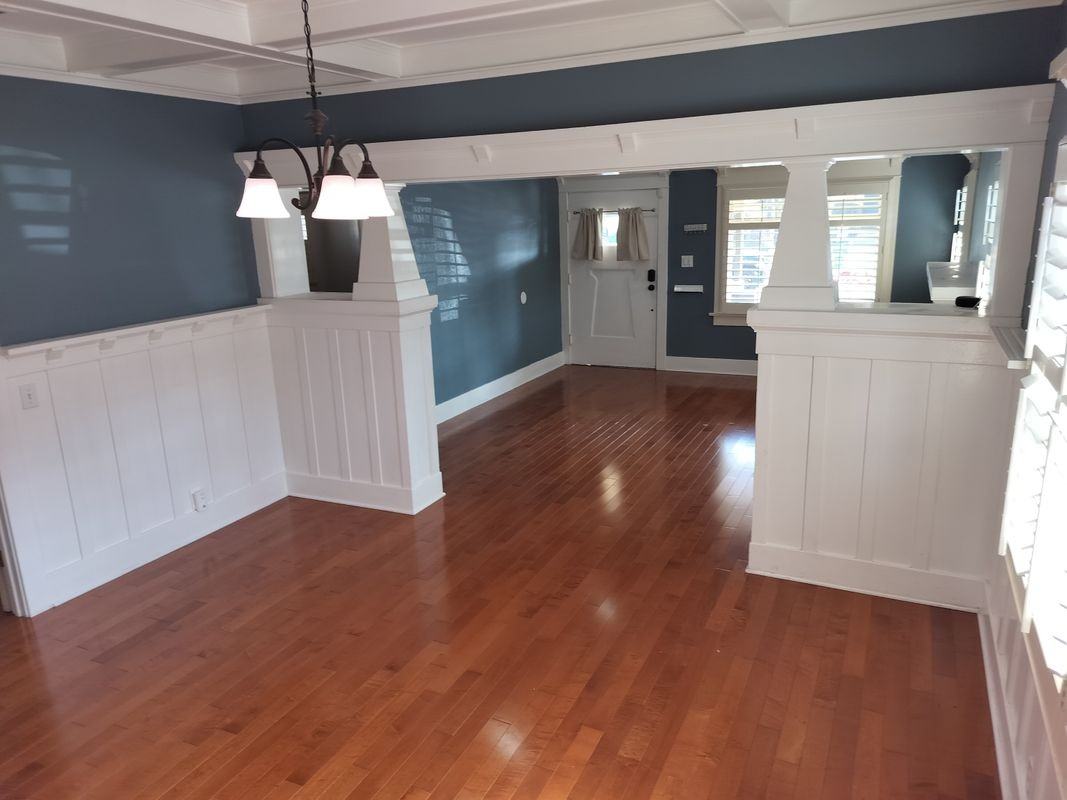 4613 S Van Ness Ave - Photo 2 of 4