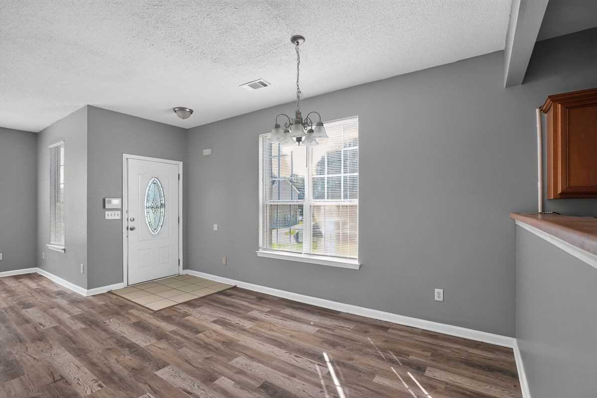 132 Hawkeye Ln - Photo 7 of 19