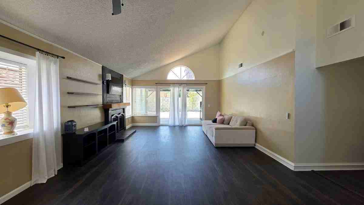 16500 Running Deer Rd - Photo 3 of 10