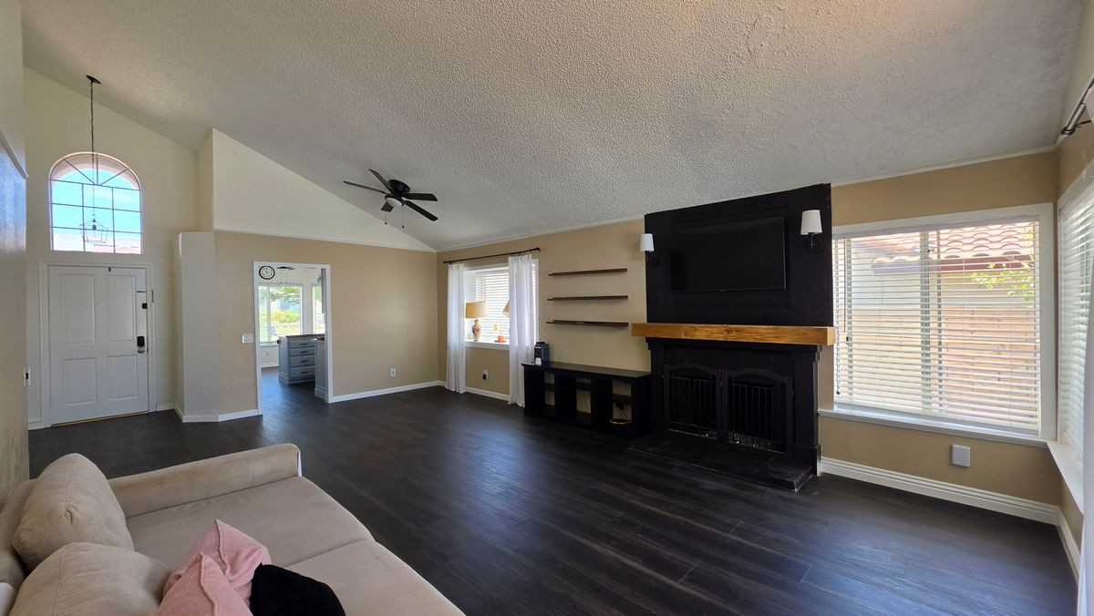 16500 Running Deer Rd - Photo 4 of 10