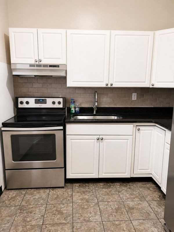 743 E Grape St ##1 - Photo 4 of 10