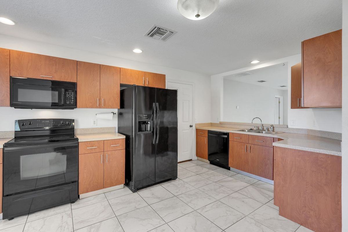 810 Valnera Ct - Photo 6 of 20