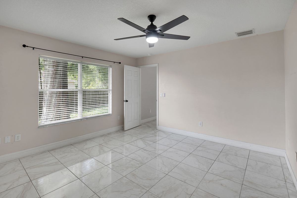 810 Valnera Ct - Photo 7 of 20