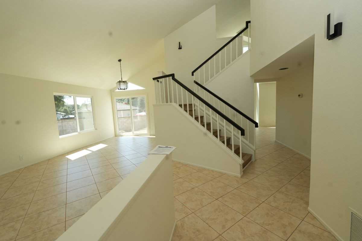 103 Crystal Springs Rd - Photo 3 of 29