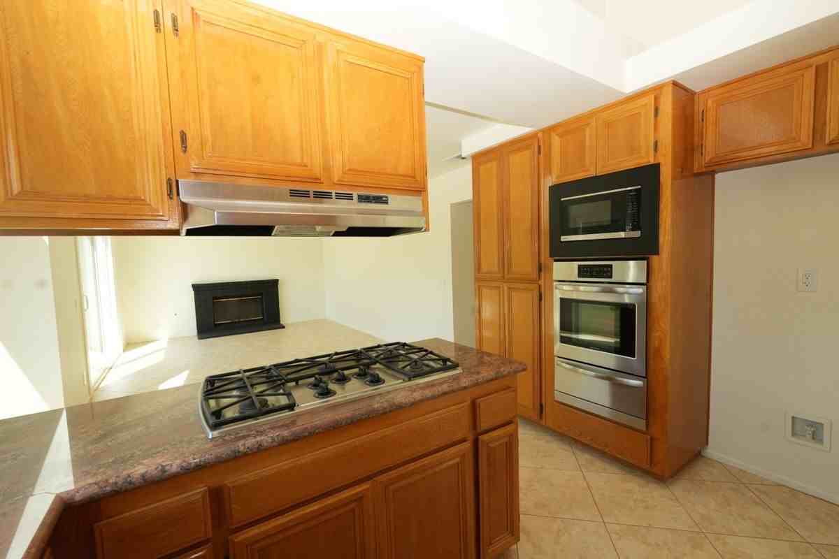 103 Crystal Springs Rd - Photo 7 of 29