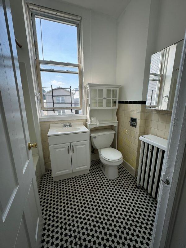107 Poplar St ##2 - Photo 7 of 7