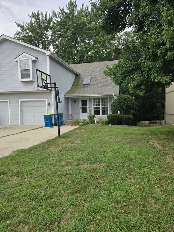 1853 Chickadee Dr - Photo 3 of 17