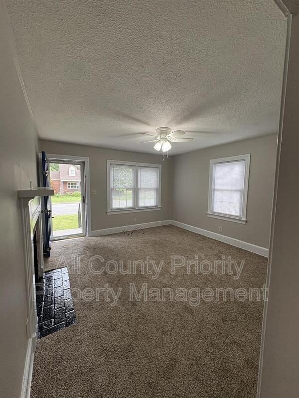 717 S 2nd St #717 - Photo 2 of 9