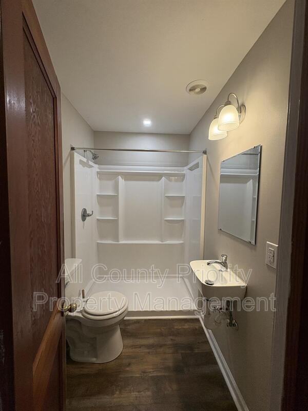 717 S 2nd St #717 - Photo 5 of 9