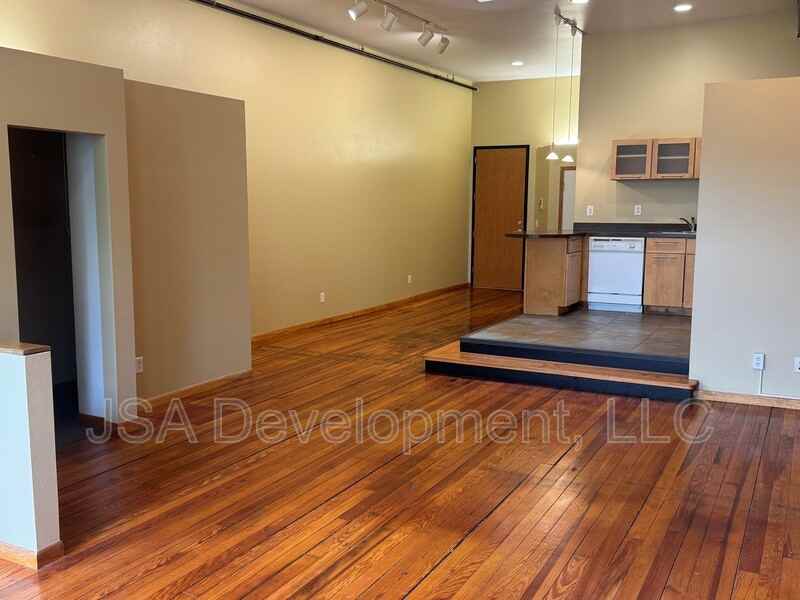 220 E 4th St #204 - Photo 2 of 9