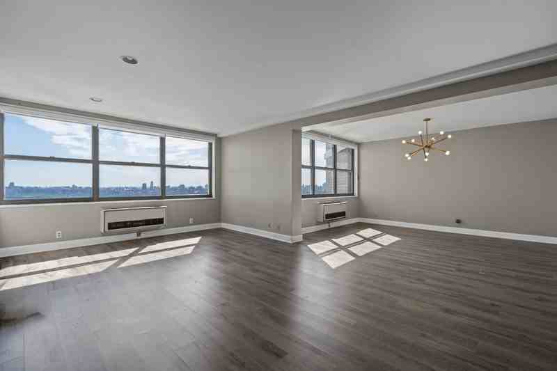 7004 Jfk Blvd E #42C - Photo 2 of 15
