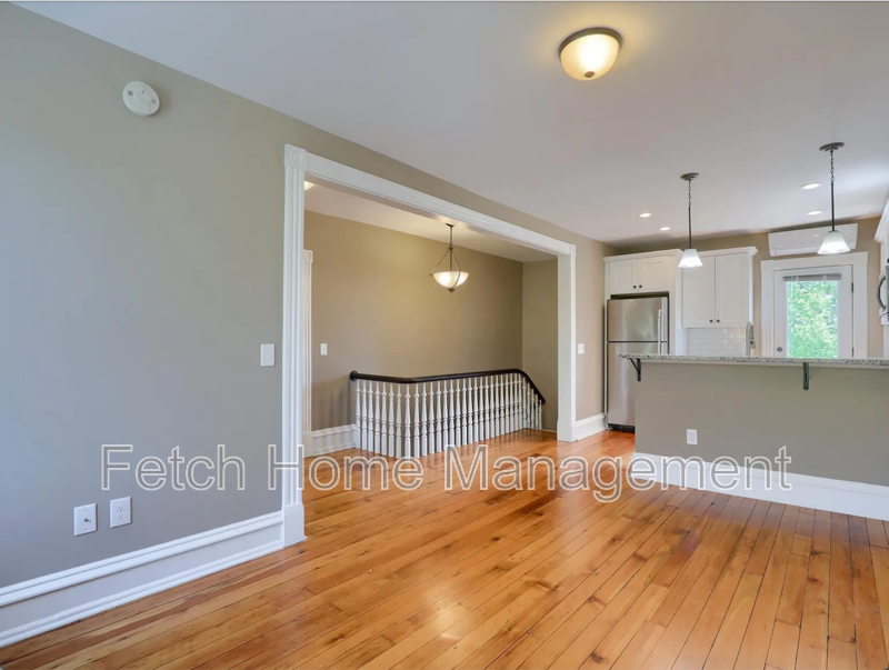 28 E Vine St #2 - Photo 4 of 17