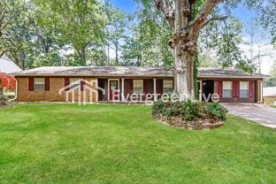 1010 Normandy Dr - Photo 1 of 1
