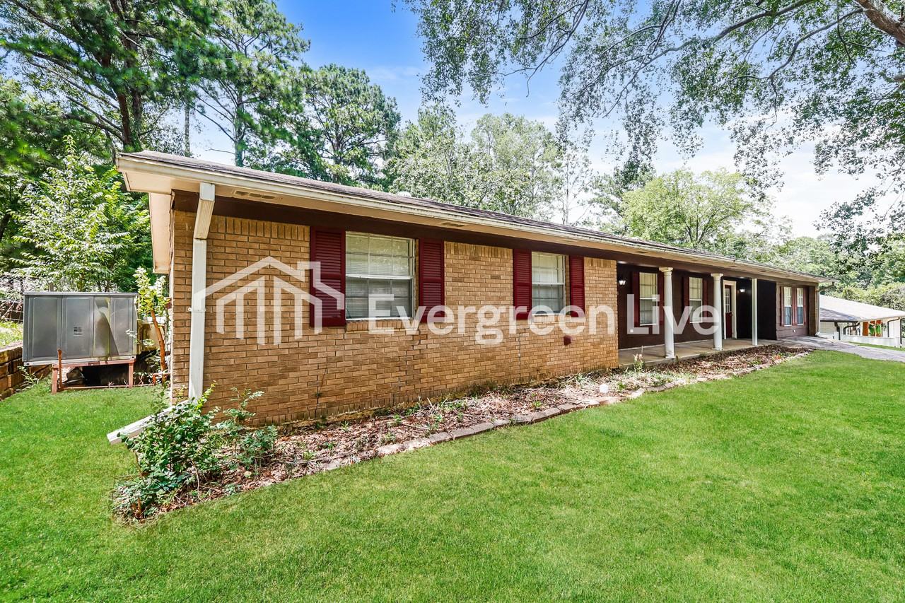 1010 Normandy Dr - Photo 2 of 15