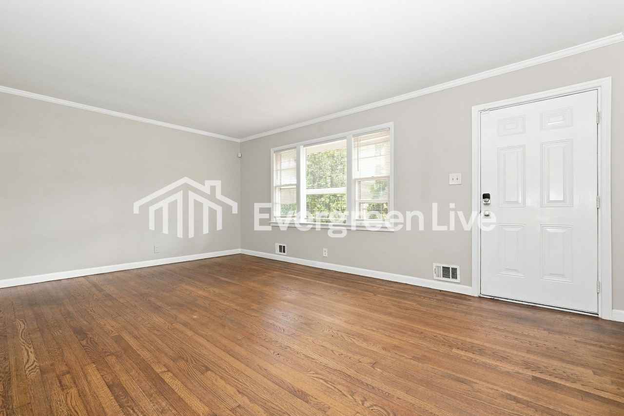 6283 Longino Dr - Photo 2 of 10