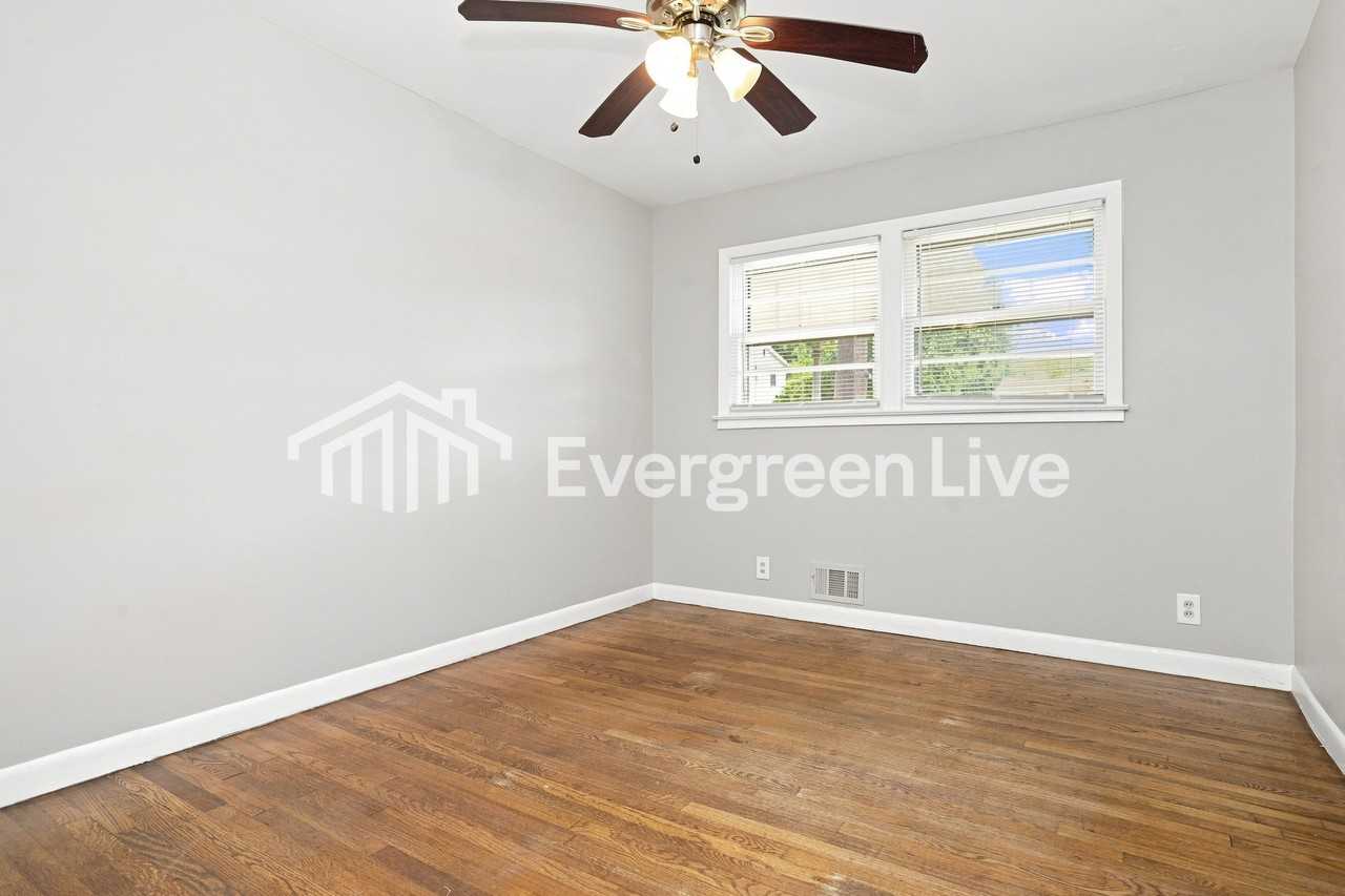 6283 Longino Dr - Photo 7 of 10