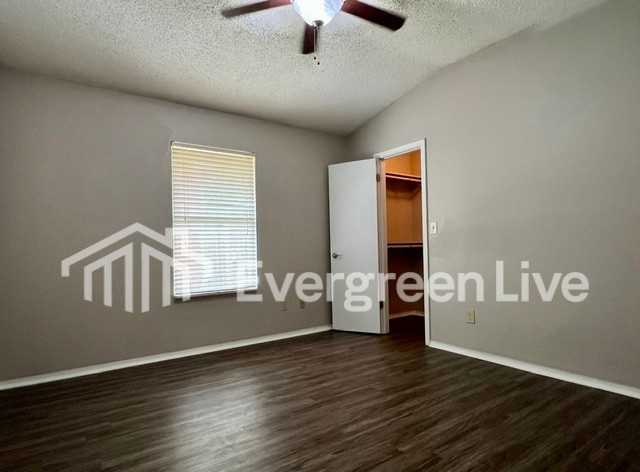 103 Barnsbury Ct - Photo 6 of 13
