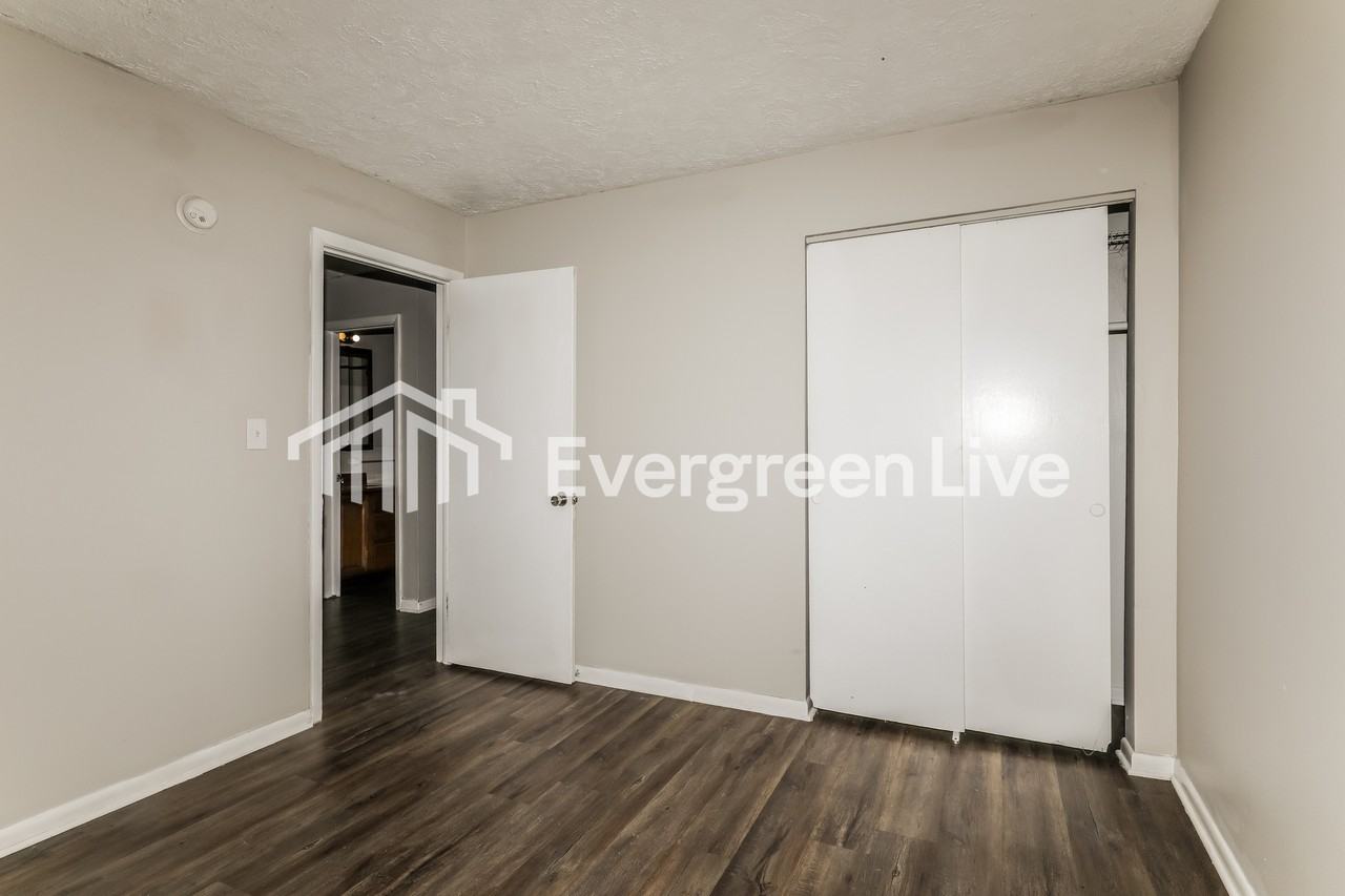 1435 W Edgewood Ave - Photo 6 of 15