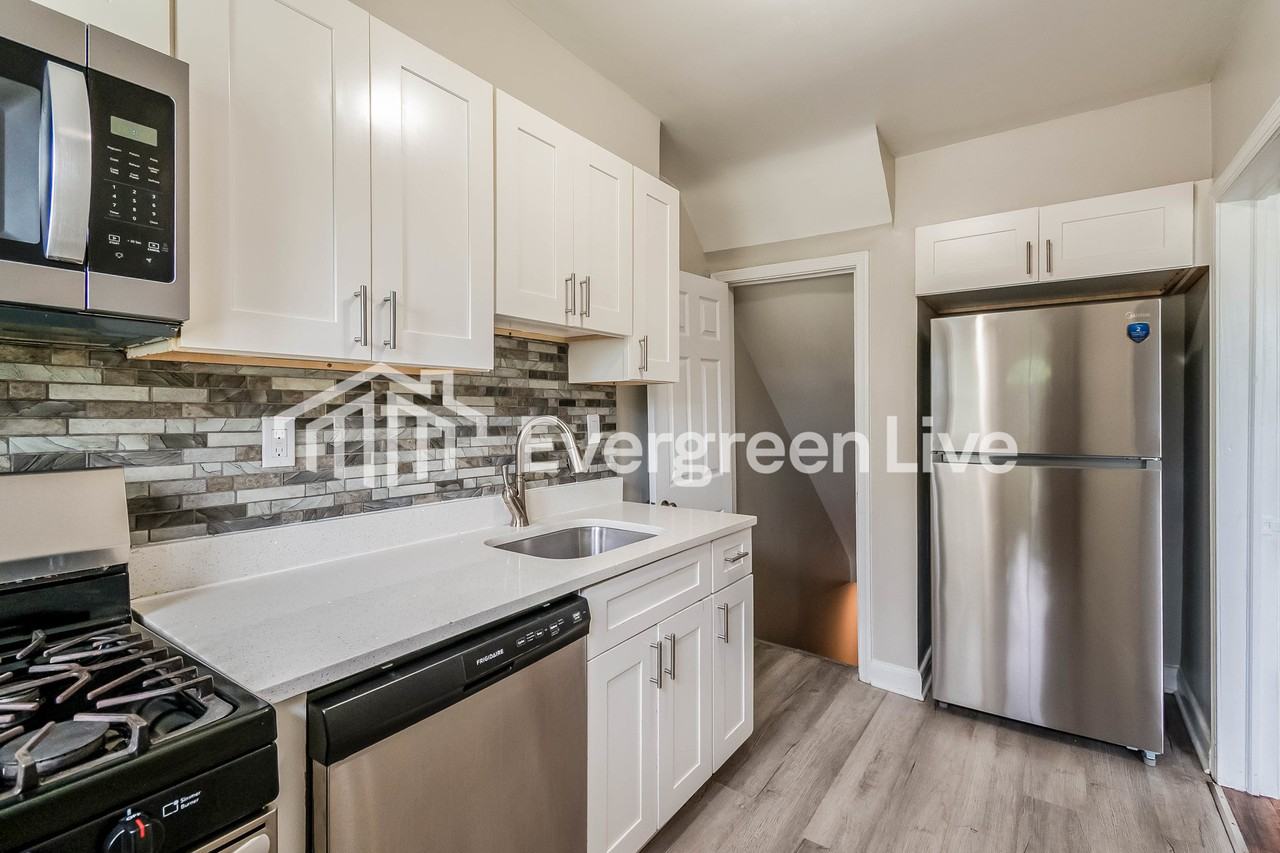 146 Riverthorn Rd - Photo 7 of 15