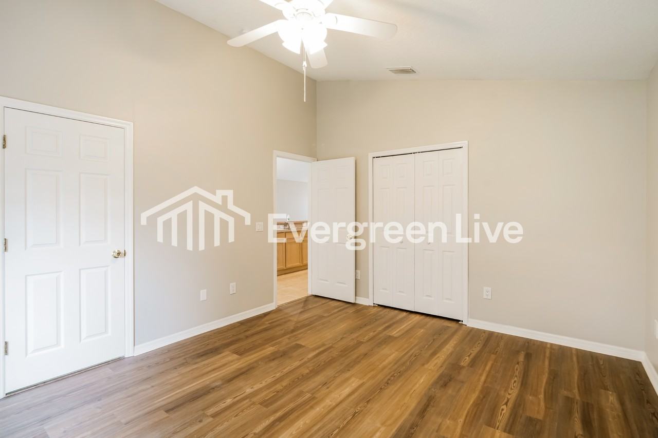 7615 Devonbridge Garden Way - Photo 5 of 15