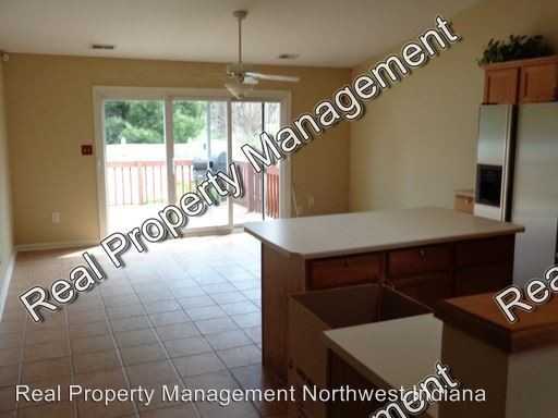 7043 Falcon Dr - Photo 3 of 11