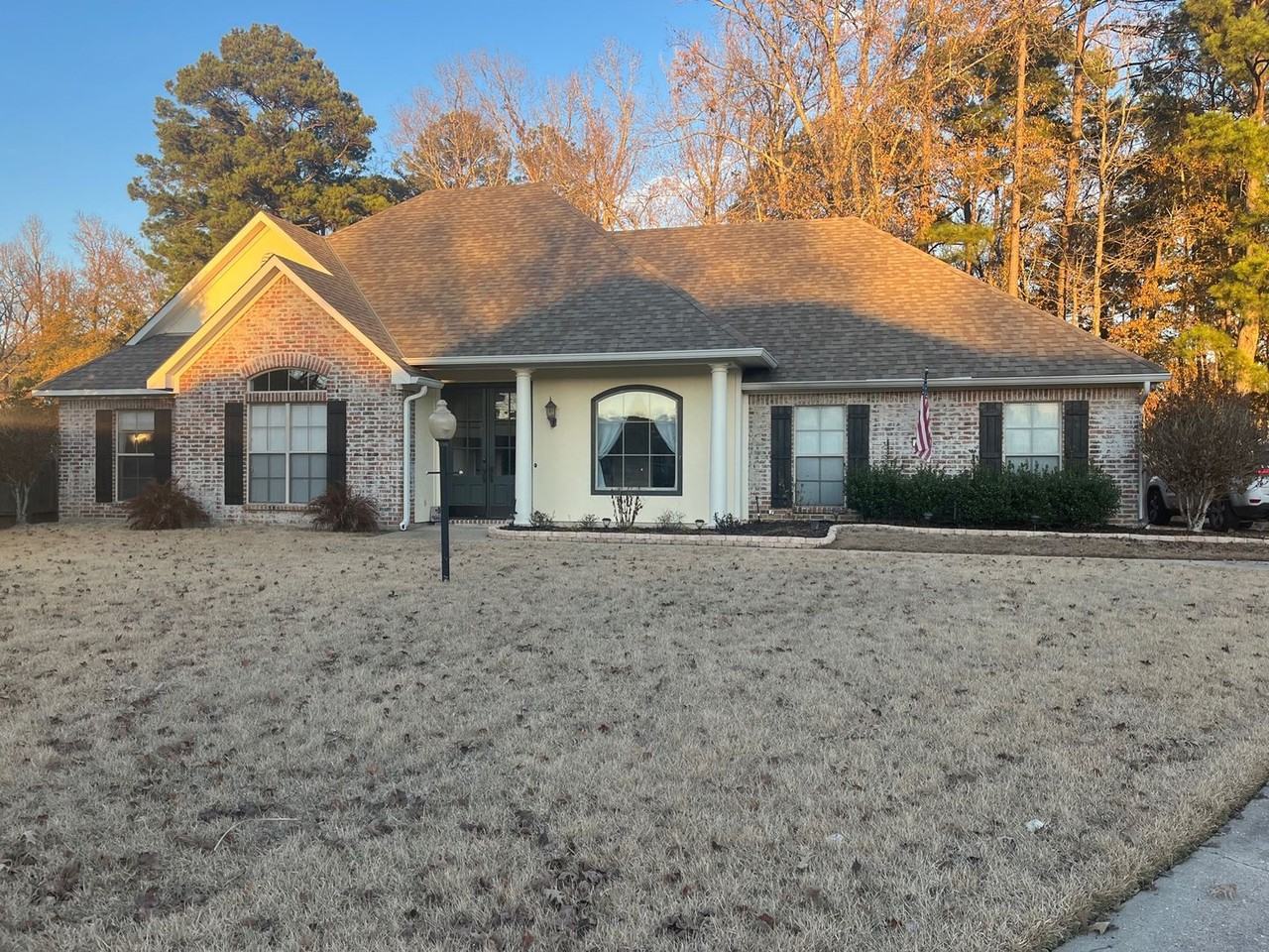 472 Grand Oaks Dr
