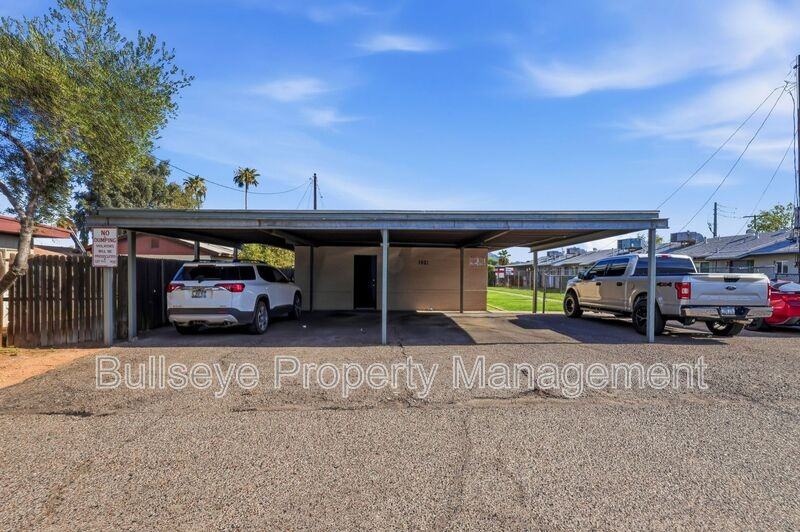 1921 E Osborn Rd - Photo 3 of 18