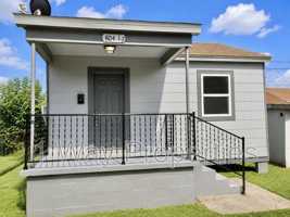 featured image of 804 Garden Rd