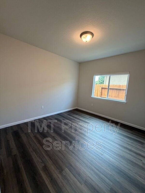9106 Turnbull Ct - Photo 7 of 15