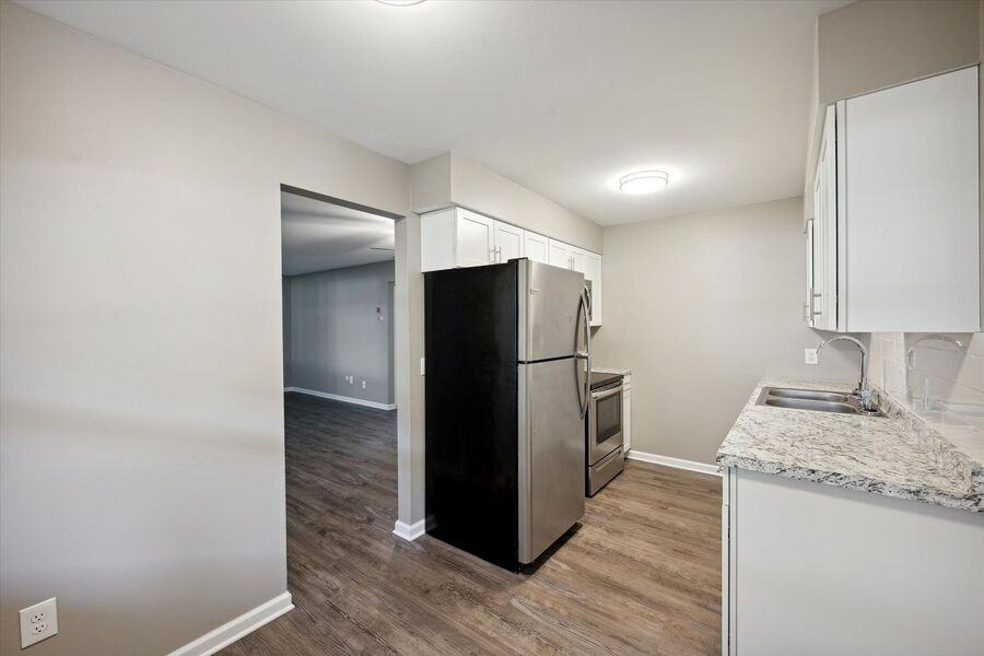 3838 W Sylvania Ave - Photo 3 of 20