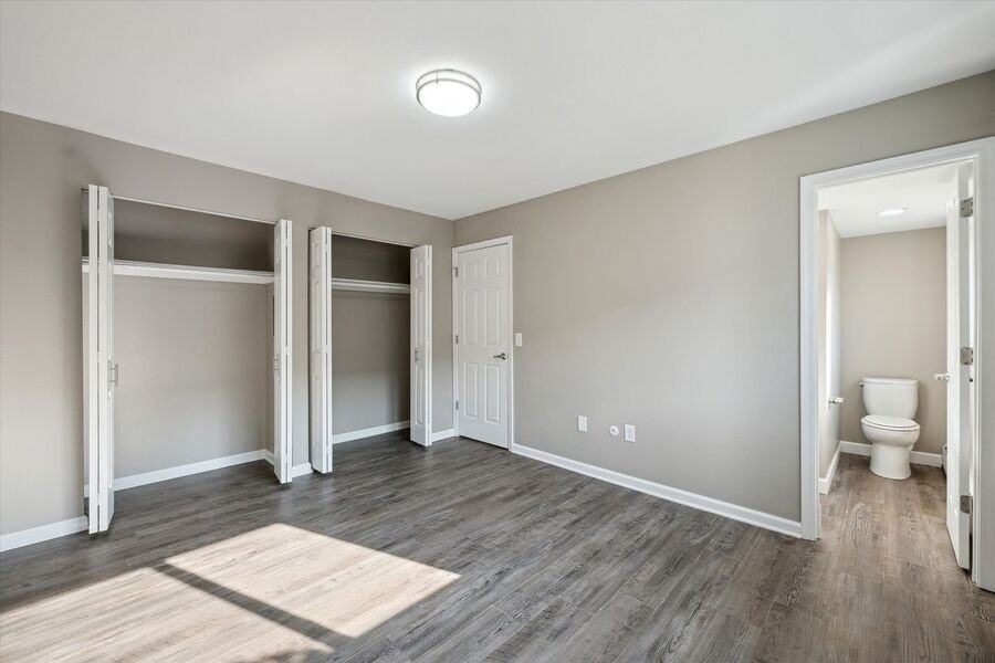 3838 W Sylvania Ave - Photo 5 of 20