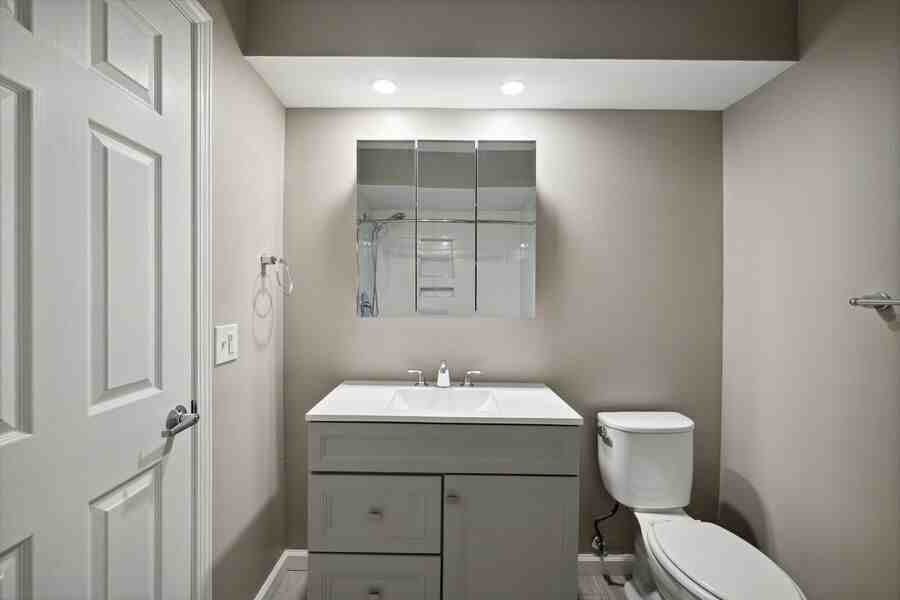 3838 W Sylvania Ave - Photo 7 of 20