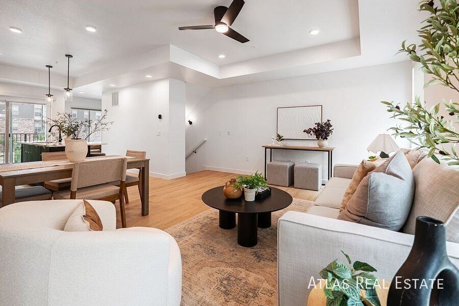 240 Osiander Street - Photo 2 of 25