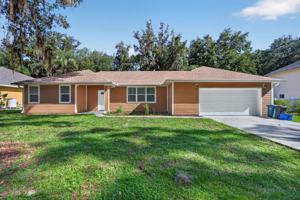featured image of 1012 Fruit Cove Rd