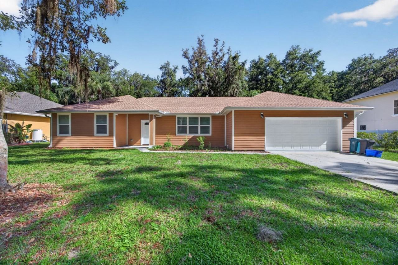 1012 Fruit Cove Rd - Photo 3 of 28