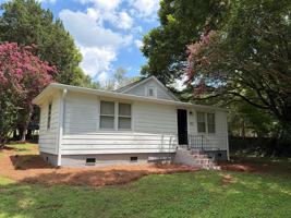 featured image of 3152 S Stratford Rd