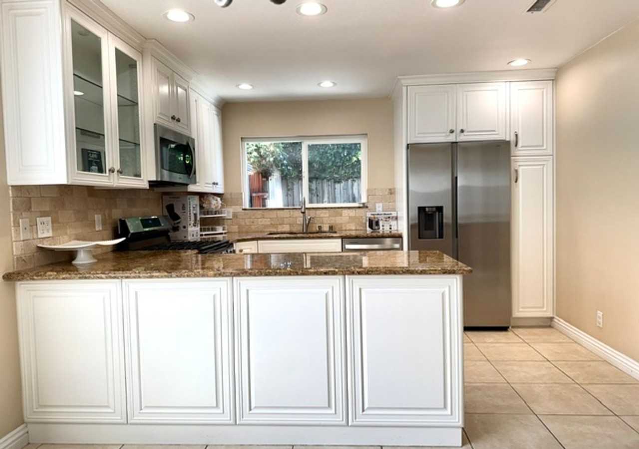 2512 Santa Ana Ave #D - Photo 3 of 16