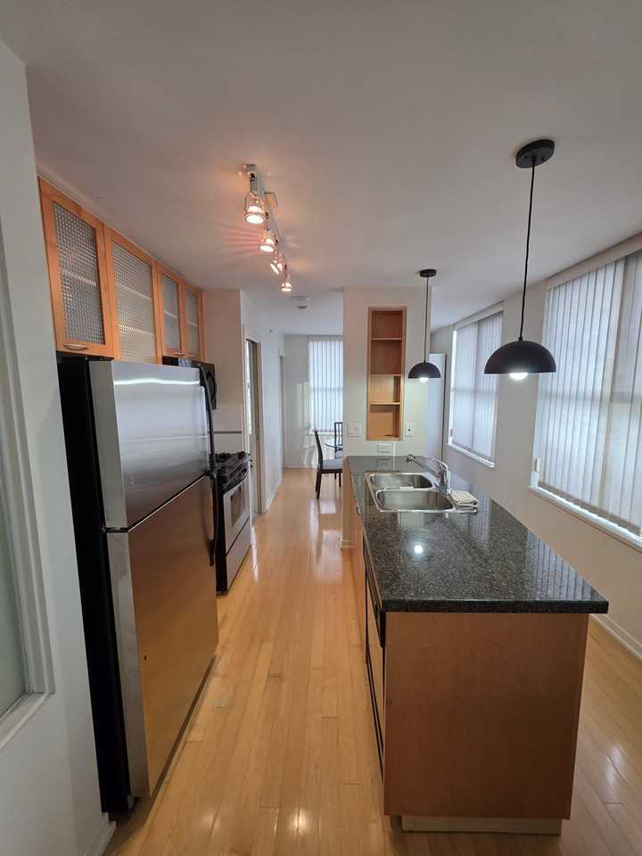 969 Richards Street #1702 - Photo 2 of 10