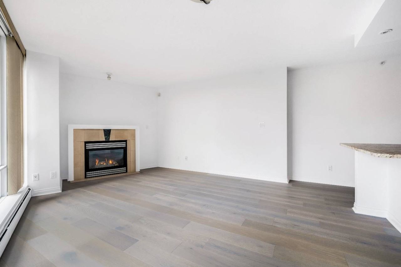 1383 Marinaside Cres #512 - Photo 6 of 19