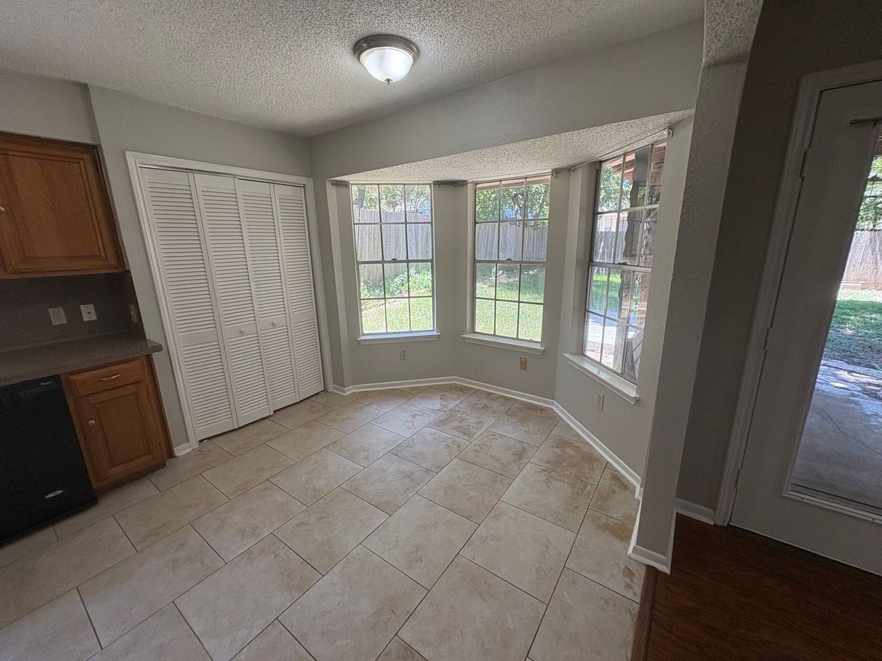 2304 Silver Spur - Photo 7 of 25