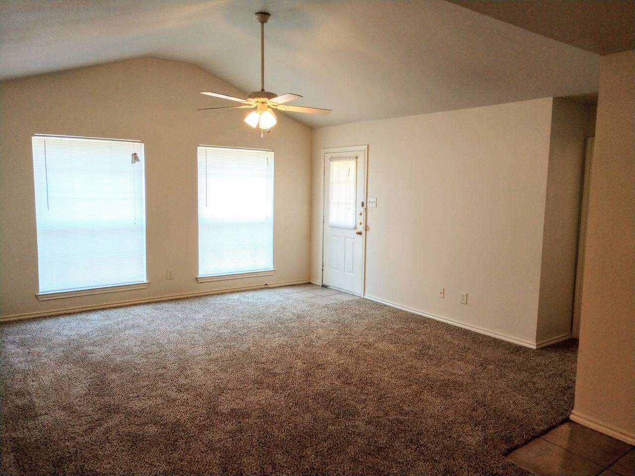 3908 Stuart Rd - Photo 2 of 21