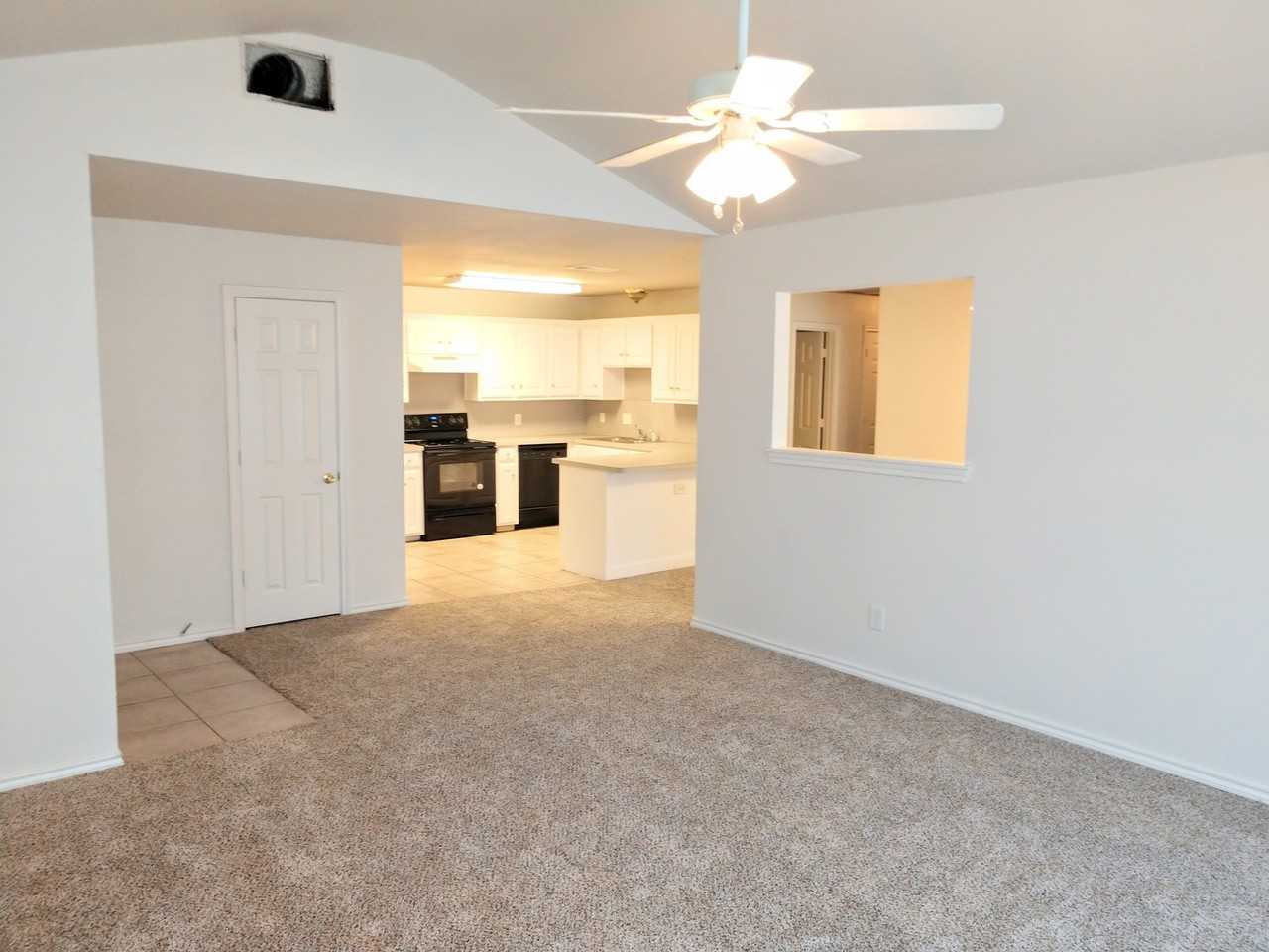 3908 Stuart Rd - Photo 6 of 21