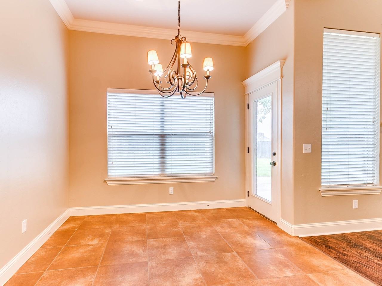 4909 Kelly Lakes Dr - Photo 6 of 50