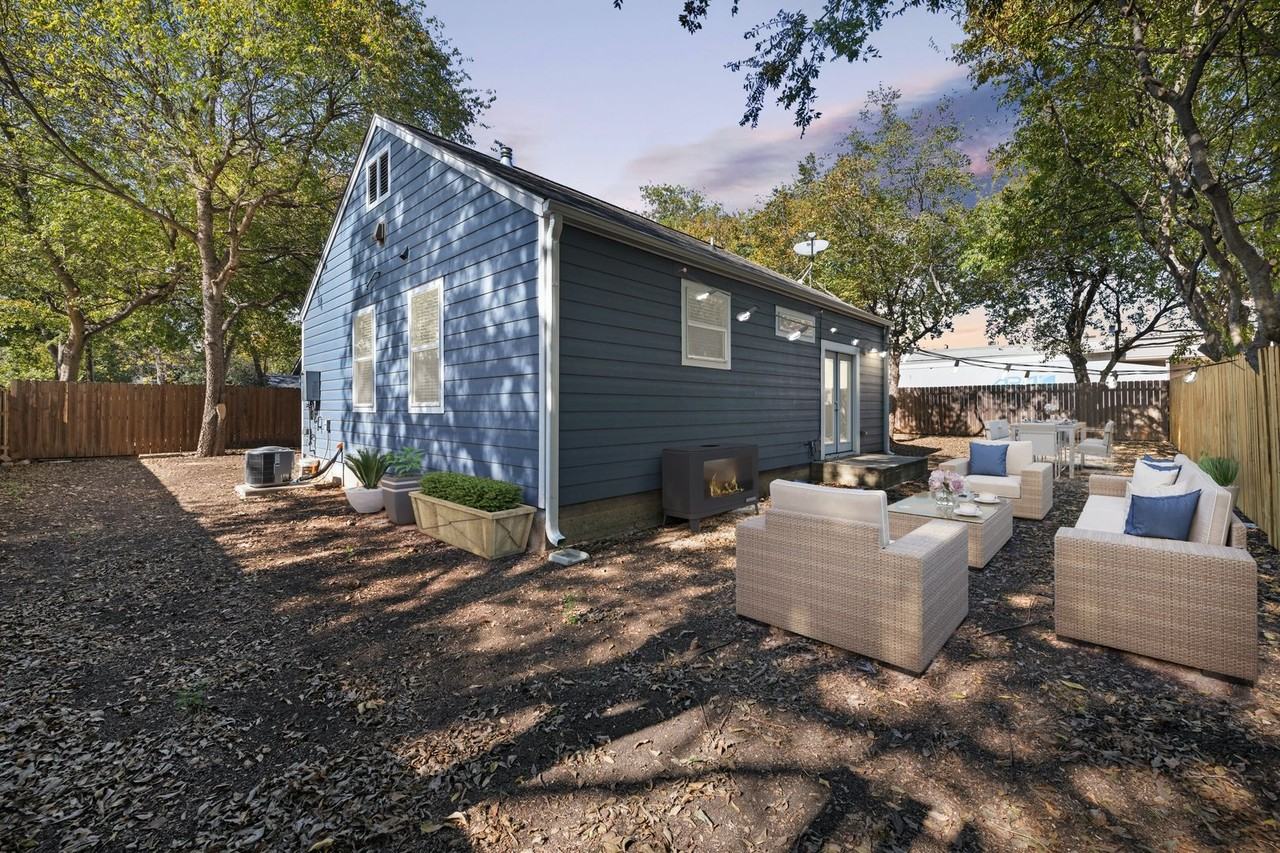 4415 Clawson Rd - Photo 3 of 16
