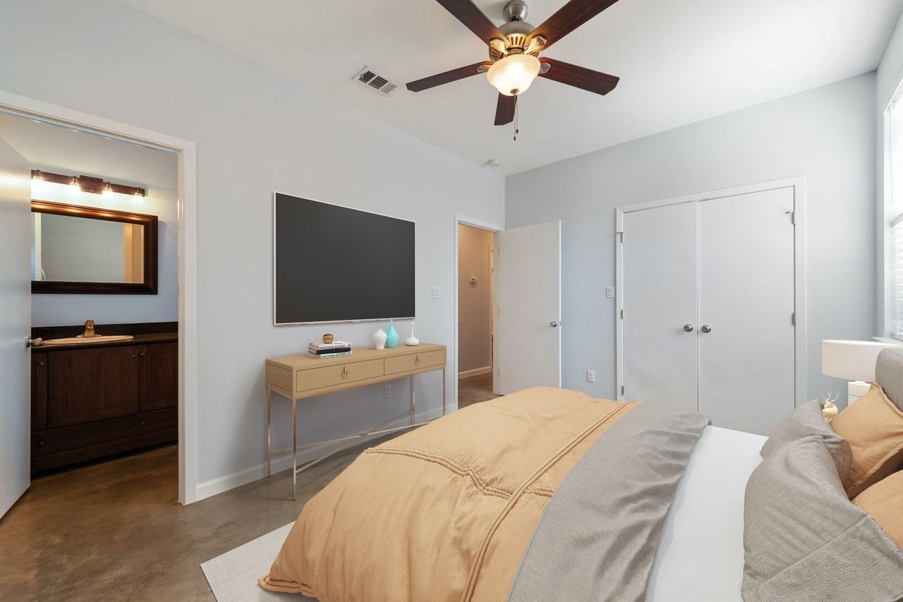 4415 Clawson Rd - Photo 5 of 16
