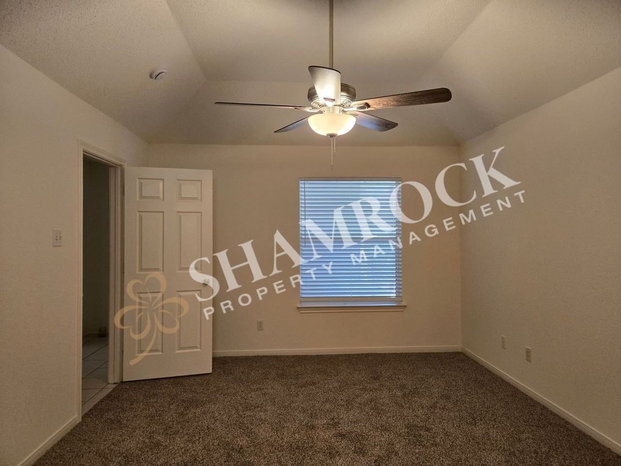 533 Shady Park Trl - Photo 5 of 8