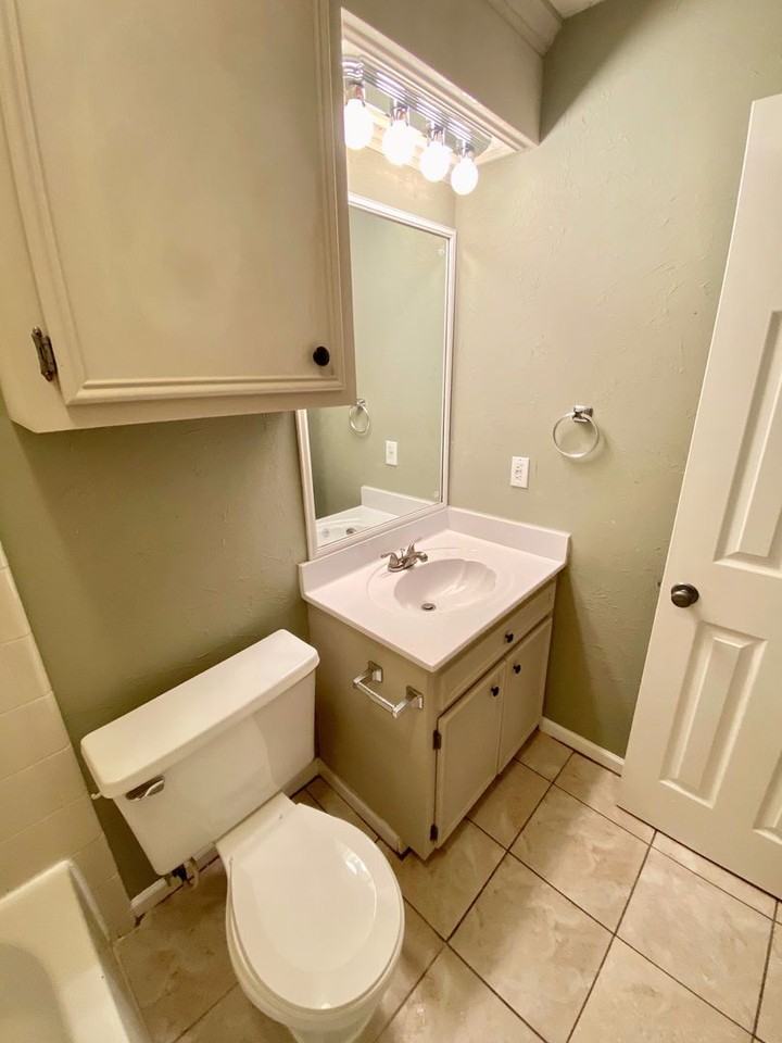 103 Fox Run Dr - Photo 3 of 17