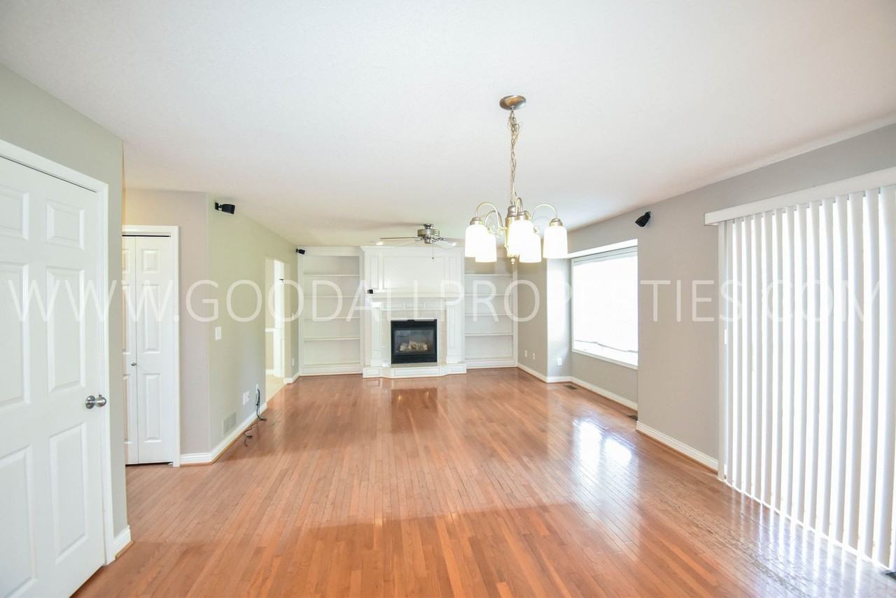 4373 Ashley Park Dr - Photo 5 of 41