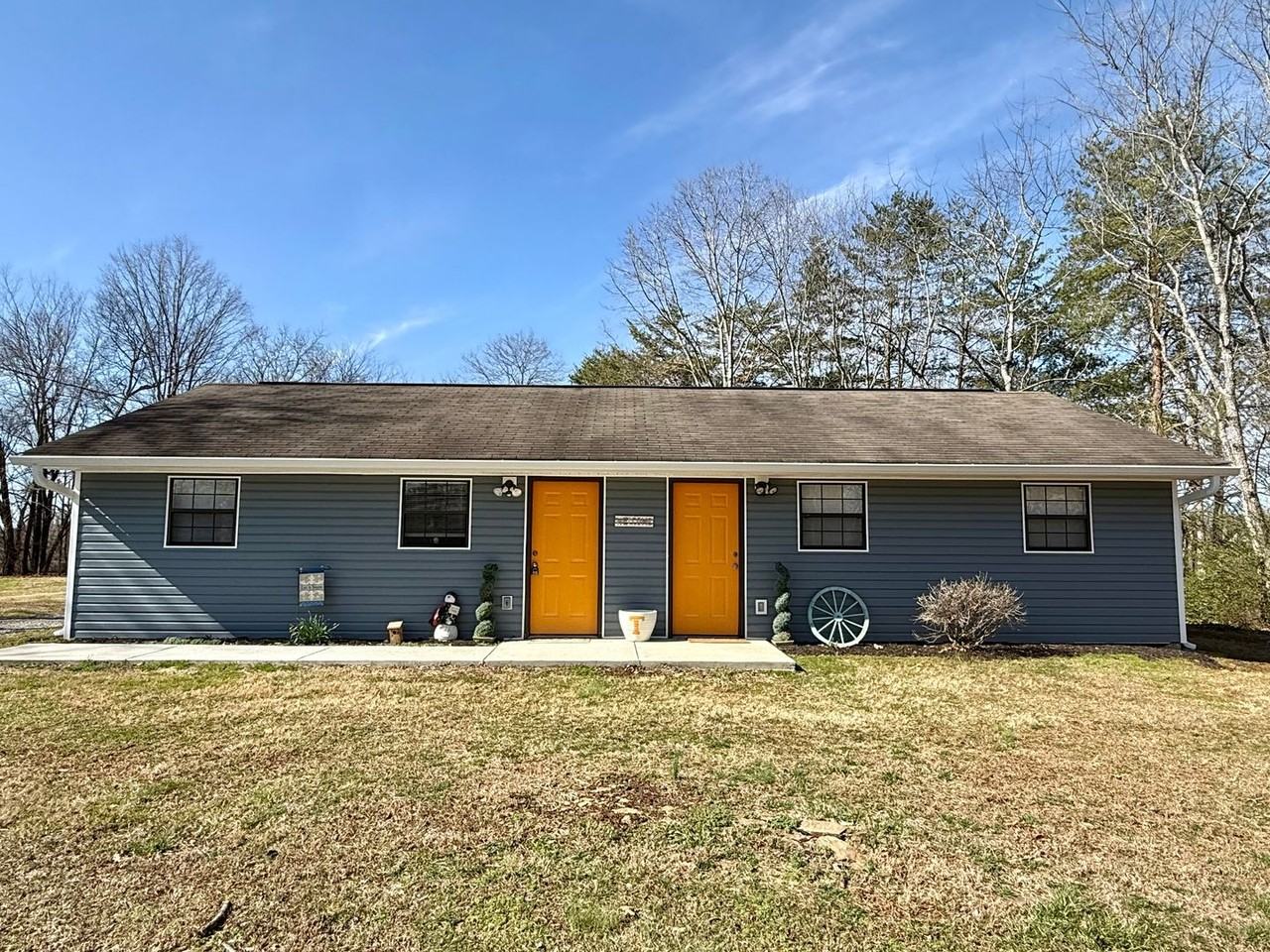 802 Old Mcginley Dr - Photo 2 of 16